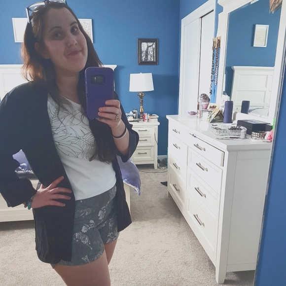 Meet your Posher, Kristina - Picture 1 of 1